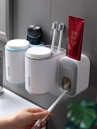A Smarter Way to Store Your Toothbrushes
